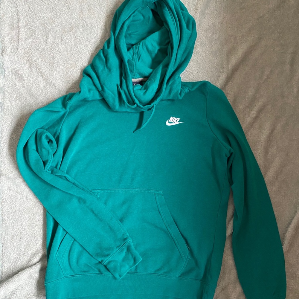 Nike Women’s Teal Blue Pullover Size Medium